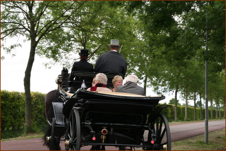 935 Willy & Gerard 090 Met de Koets